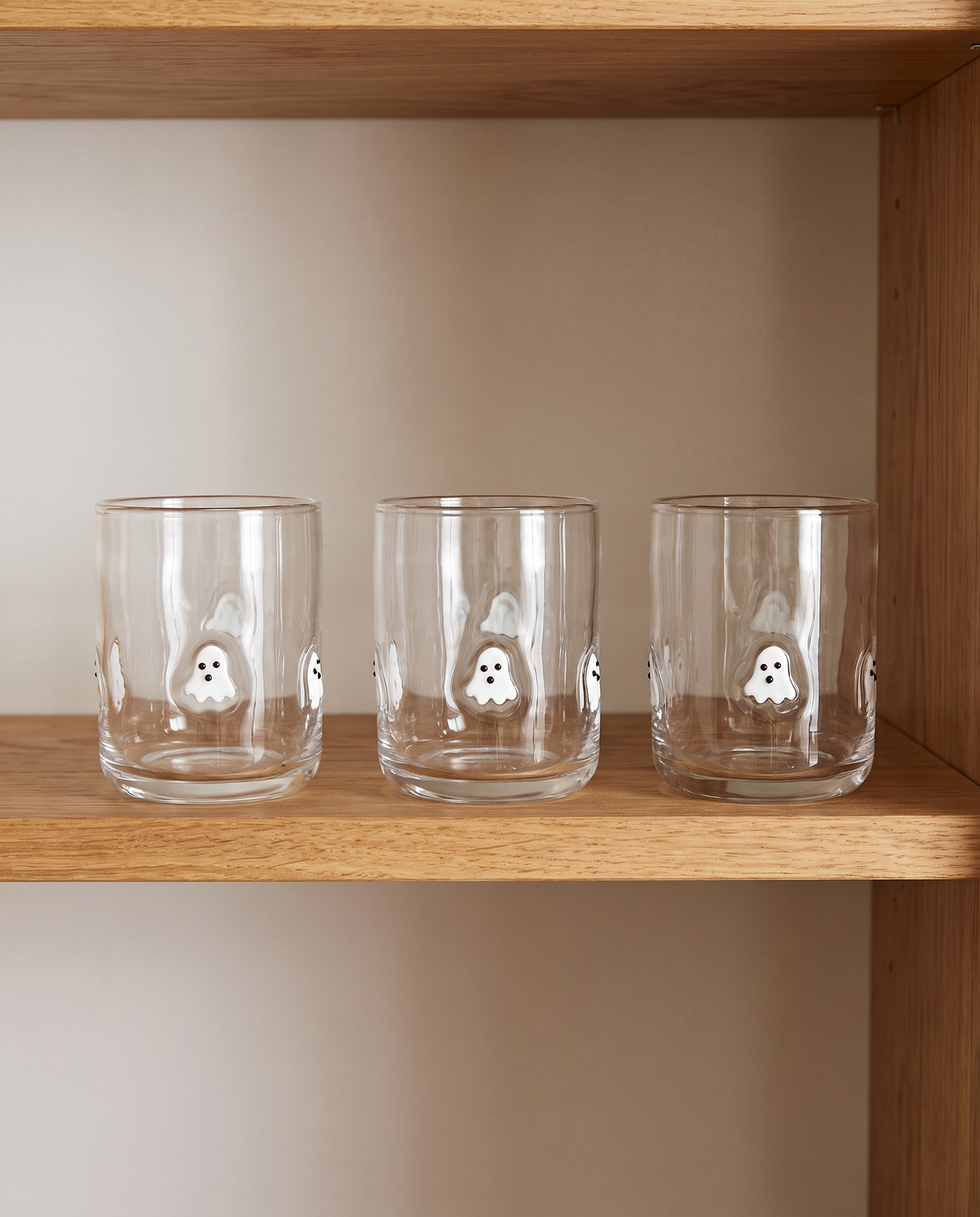 Embedded Ghost Icon Drinking Glass
